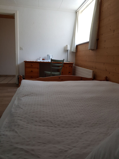 Bedroom 2, Gasthof Schoenegg, Interlaken