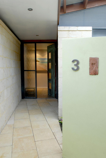 Public Area 4, By The Beach Bed And Breakfast Holiday Apartments, Shoalhaven - Pt B
