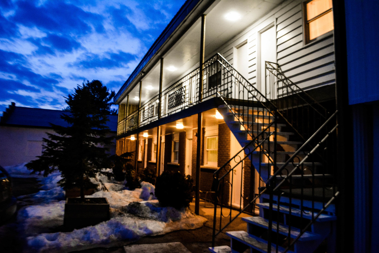 Exterior & Views 1, The Shawville Hotel, Pontiac