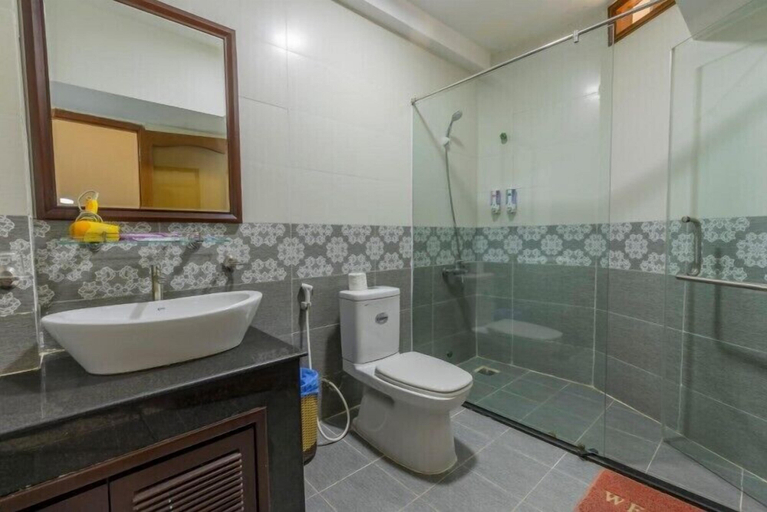 Bathroom 5, Palmira Beach Resort & Spa, Phan Thiết