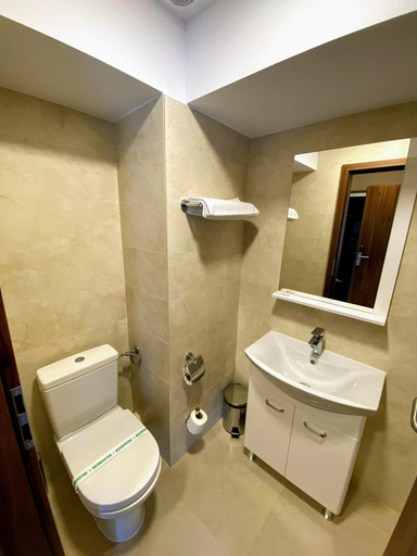 Bathroom 4, Hotel Arnia, Iasi