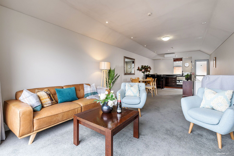 Others 5, Alpine Village - 2 Bedroom Executive Apartment, Queenstown-Lakes