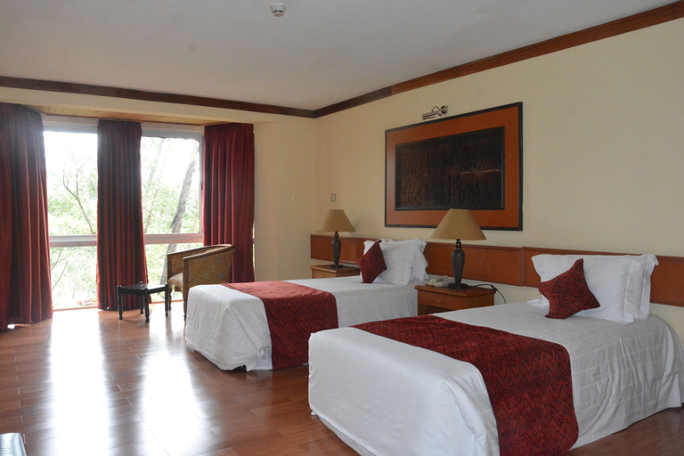 Bedroom 3, Golf Course Hotel, Kampala