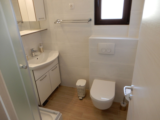 Bathroom 4, Apartmani Simicev, Zadar