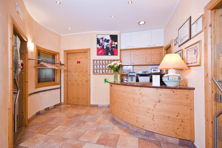 Public Area 3, Hotel Martinelli, Trento