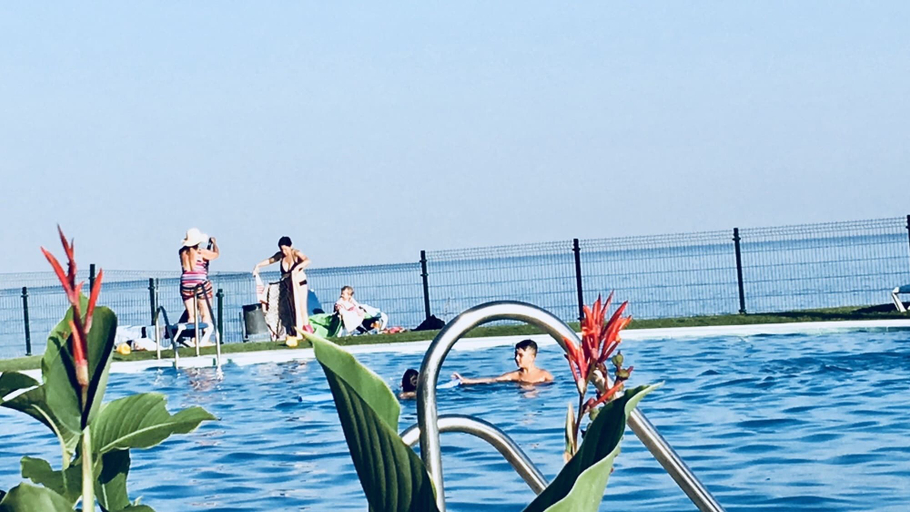 Sport & Beauty 5, MI CAPRICHO C11 luxury apartment by the Sea, Málaga