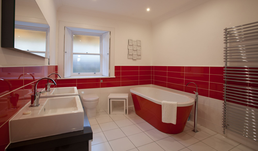 Bathroom 3, Cherry Blossom Cottage, Fife