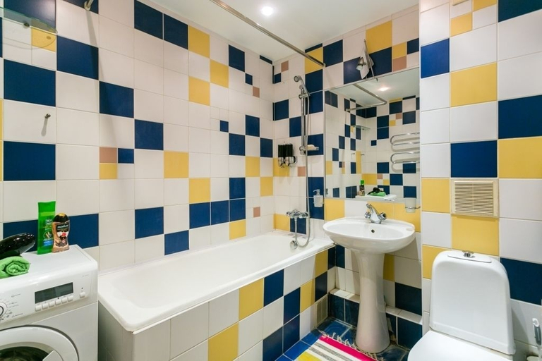 Bathroom 2, Apartment on Bolshaya Polyanka 30, Central