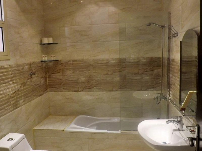 Bathroom 4, Baron Al Masif, Riyadh