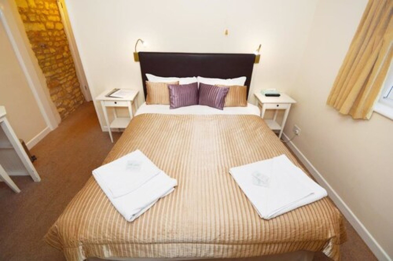 Bedroom 5, Volunteer Inn, Gloucestershire