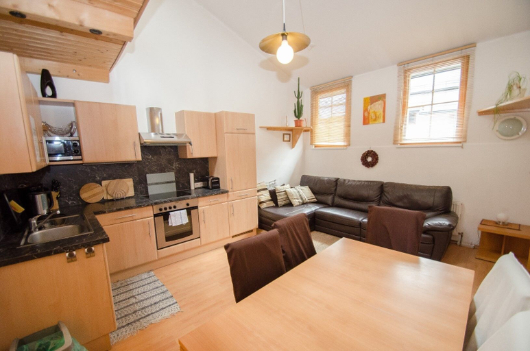 Others 4, Apartment 3-room-maisonette, Zell am See