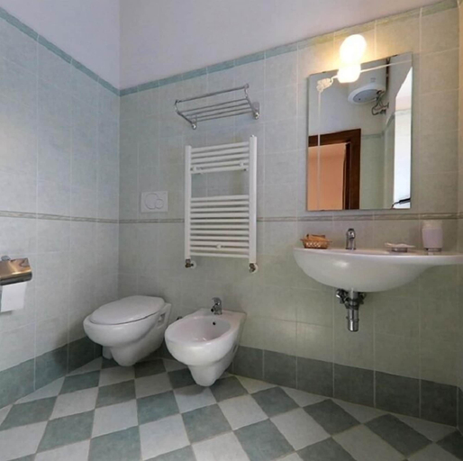 Bathroom 3, Agriturismo Masseria De Michele, Brindisi