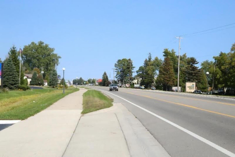 Public Area 3, Crows Nest Inn Tawas, Lake Hurron