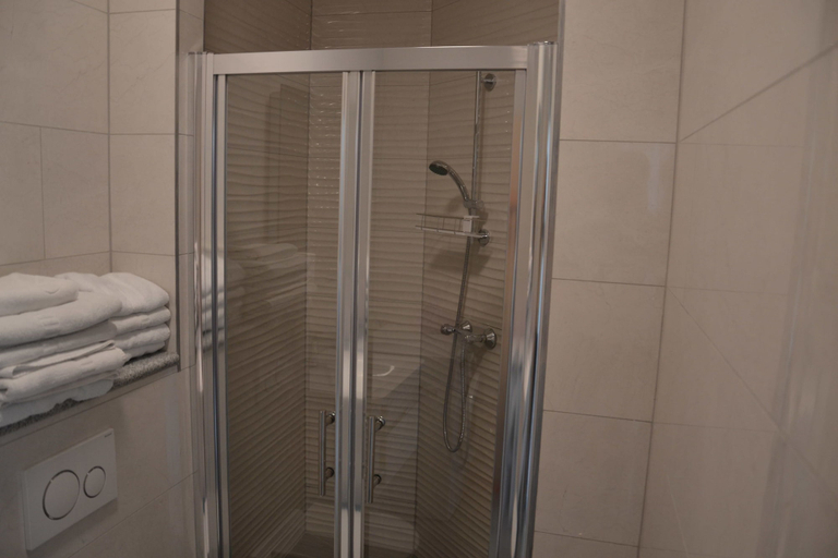 Bathroom 4, Apartments Mary, Trogir