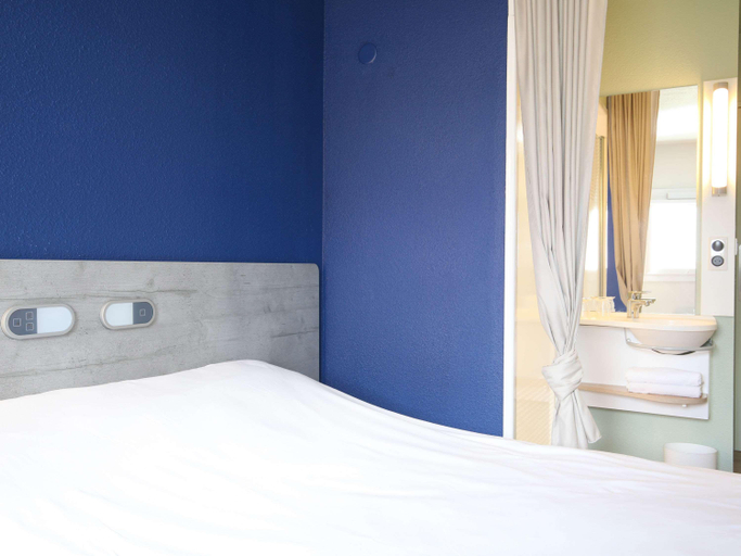 Bedroom 4, Ibis Budget Abbeville, Somme