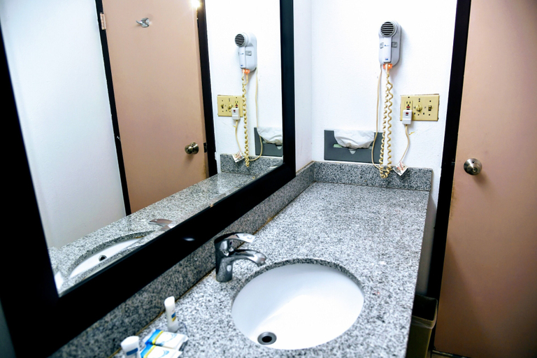 Bathroom 4, Douglas Inn & Conference Center, Converse