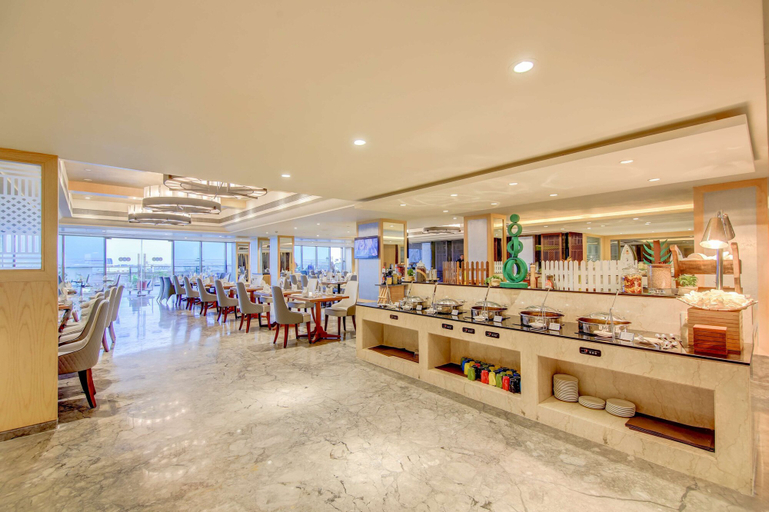 Food & Drinks 5, Radisson Blu Gorakhpur, Gorakhpur