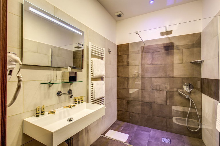 Bathroom 5, H501 Luxury Rooms, Rome
