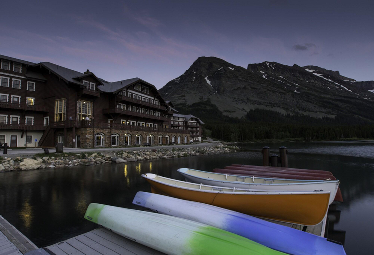 Exterior & Views 1, Many Glacier Hotel, Glacier