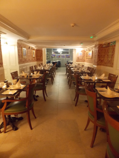 Food & Drinks 5, The Mountford Hotel - Free Parking, Sefton