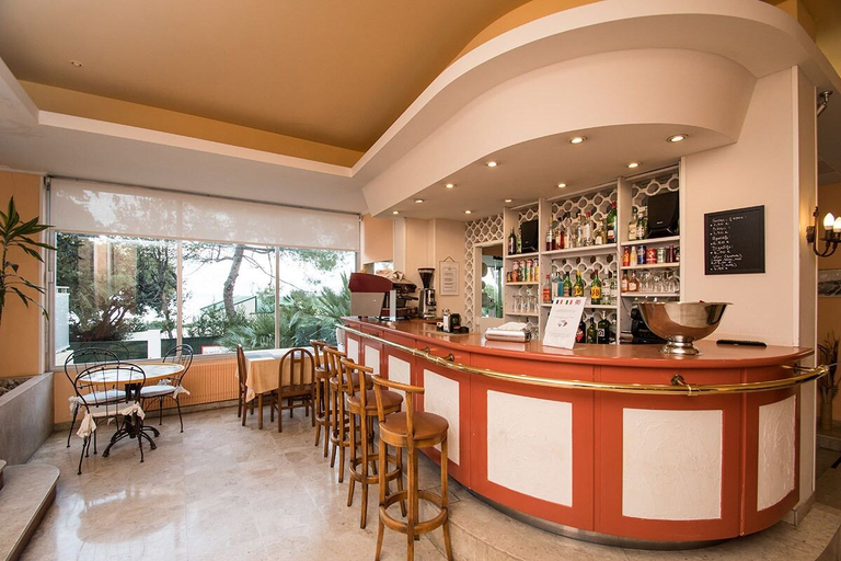 Food & Drinks 5, Hôtel Alexandra, Alpes-Maritimes