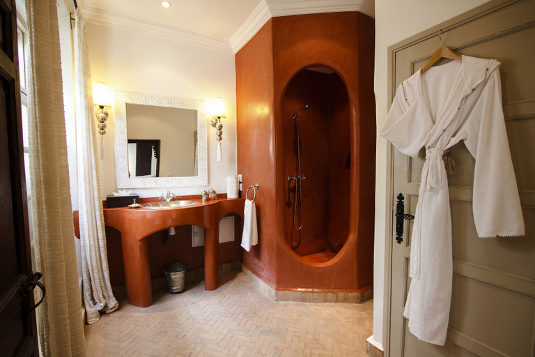 Bathroom 3, Riad Clémentine, Marrakech