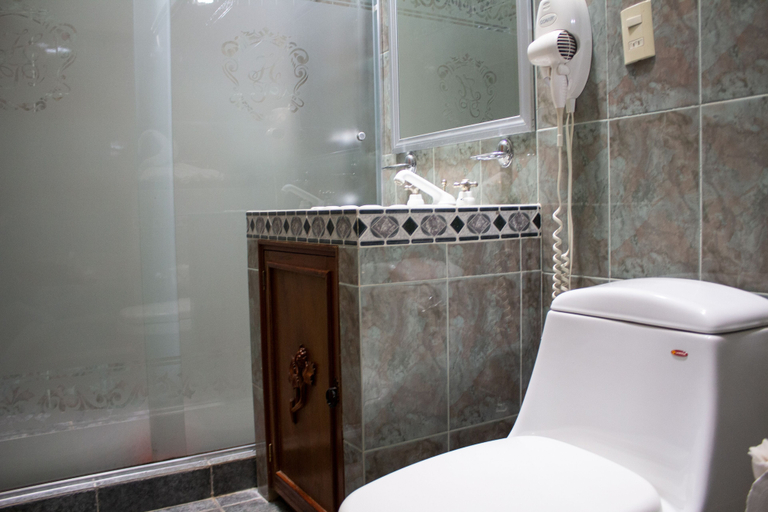Bathroom 4, Hacienda Tres Vidas Hotel & Spa, Tequisquiapan