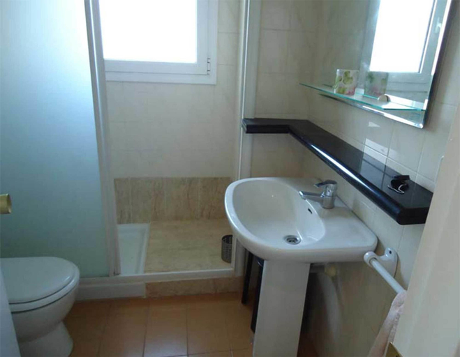 Bathroom 4, Inmo Estartit Apto. Argonavis BII 1 A , Girona