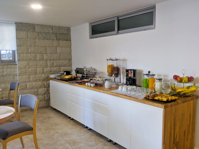 Food & Drinks 5, Hotel JoAn, Sarandës