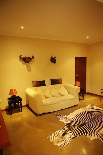 Bedroom 4, Kapensis Guesthouse, Overberg