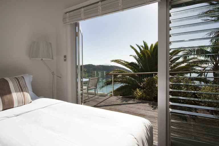 Bedroom 3, Cloud 9 Luxury Villa, Far North