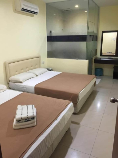 Bedroom 2, Rafayeh Hotel, Seremban