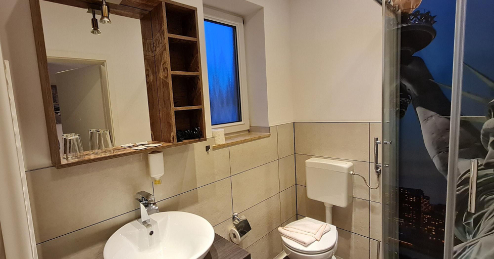 Bathroom 5, Hotel Prox, Ilm-Kreis