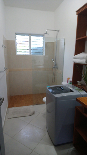 Bathroom 3, Beachfront Apartment facing Playa Popy, Las Terrenas