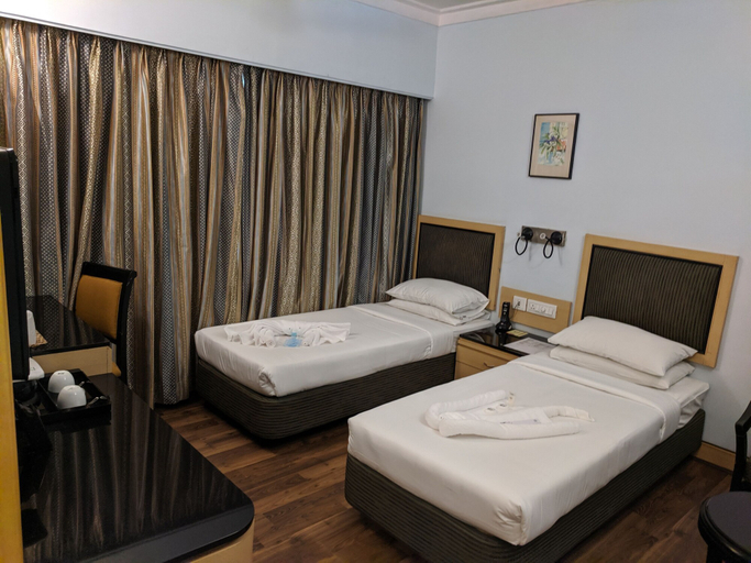 Bedroom 2, Hotel Alankar Grande, Coimbatore