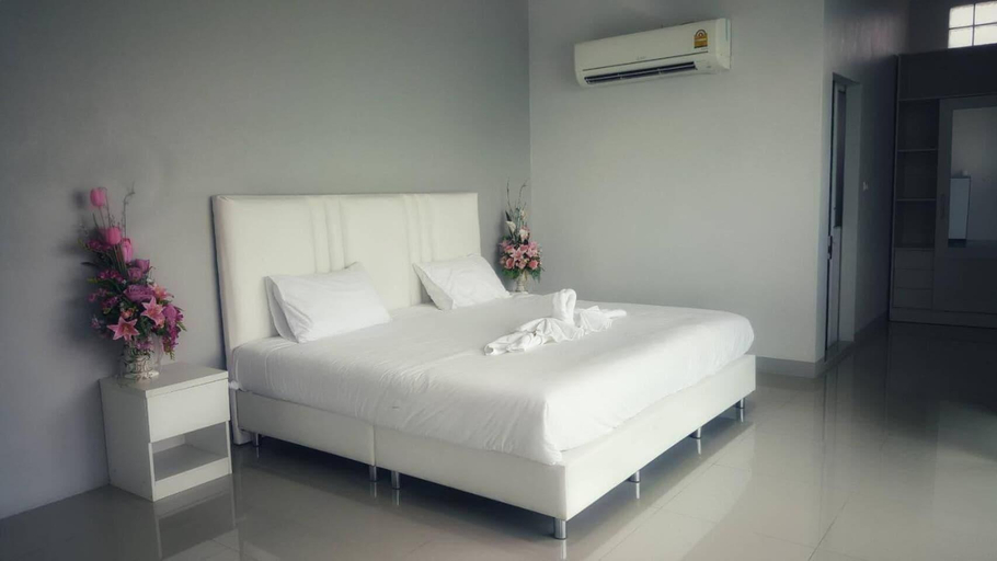 Bedroom 3, River Residence Saraburi Hotel, Chalermphrakiet