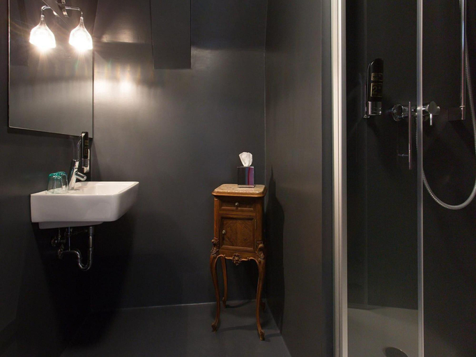 Bathroom 3, Hotel Heimathafen, Lörrach