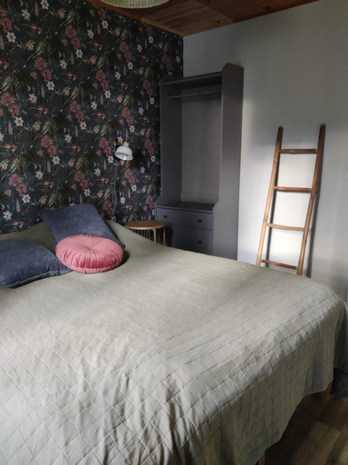 Bedroom 3, Salkolahti Tuura, Pirkanmaa