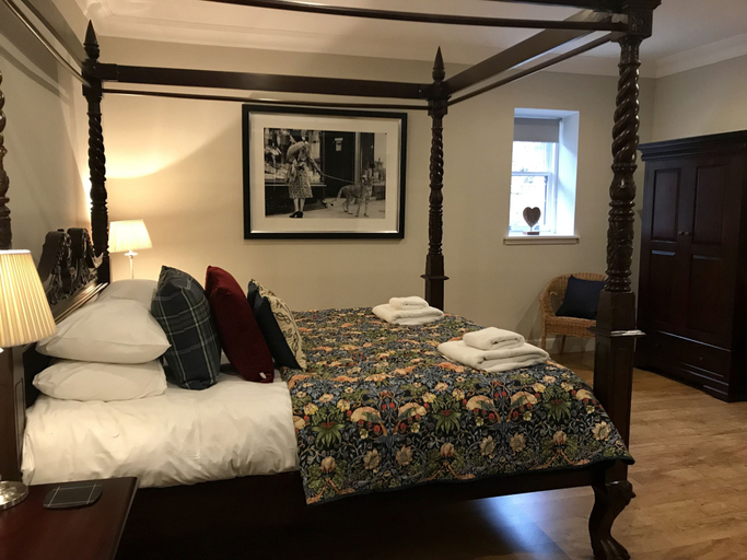 Bedroom 2, Cherry Blossom Cottage, Fife