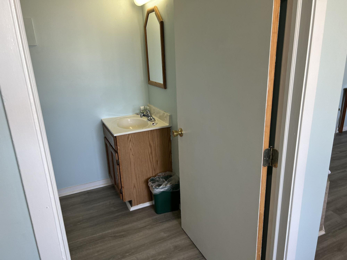 Bathroom 4, Crows Nest Inn Tawas, Lake Hurron