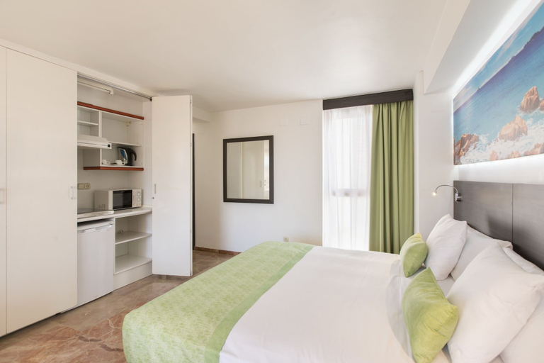 Bedroom 4, Magic Tropical Splash Water Park Spa and Caribbean Resort, Alicante