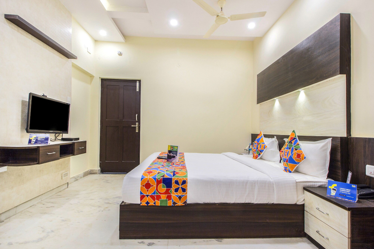Bedroom 3, FabHotel Crown Suites - Nr. Sony Signals, Bangalore