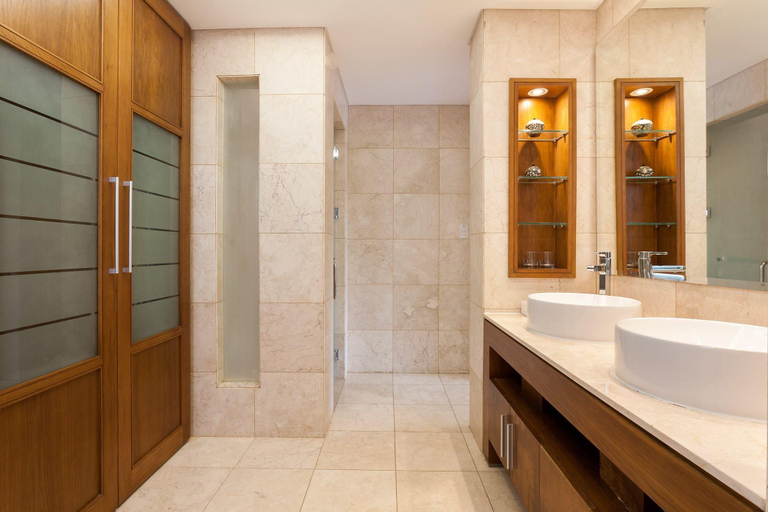 Bathroom 4, Ocean Villa Resort, Da Nang