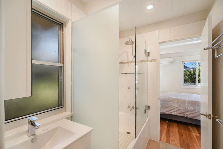 Bathroom 4, Peregians Viewing Deck, 324 David Low Way, Peregian Beach, Noosa Area, Noosa - Sunshine-Peregian