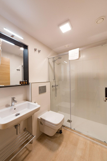Bathroom 4, Atotxa Rooms, Guipúzcoa