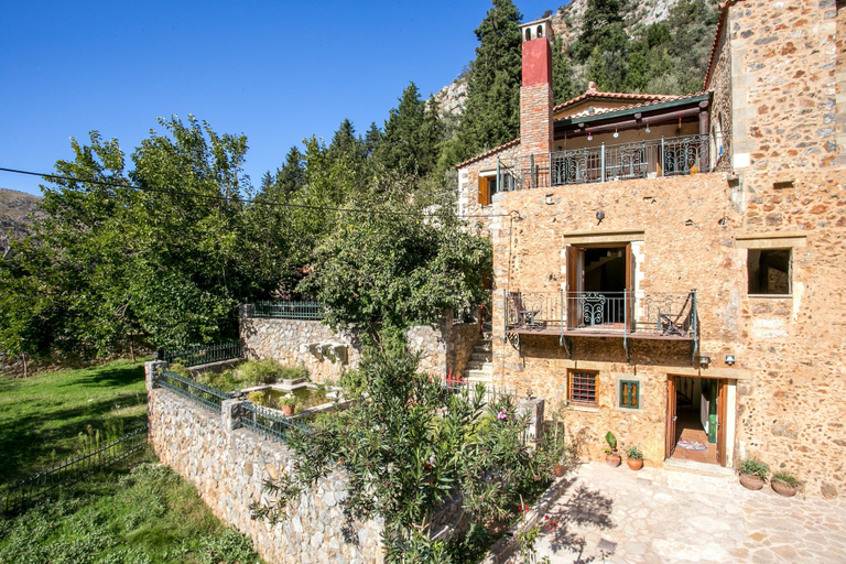 Property grounds 4, Ifigenia Theriso Village, Crete