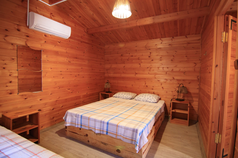 Bedroom 3, Agora Sanat Köyü, Ezine