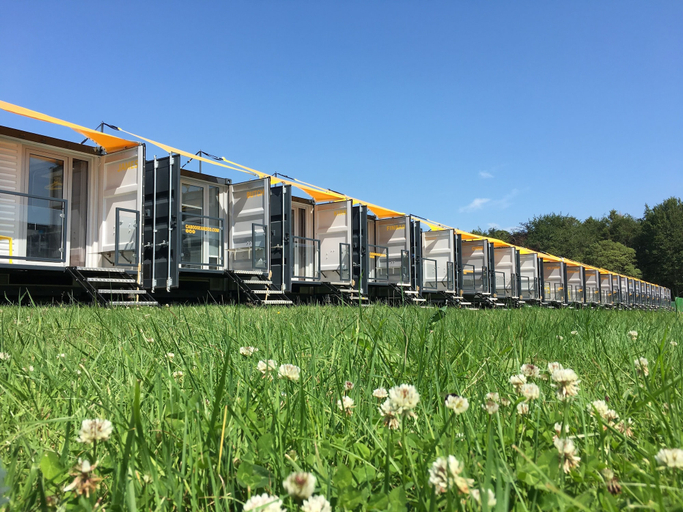 Exterior & Views 2, StayLets Village & Caboose Town - CF23, Gloucestershire
