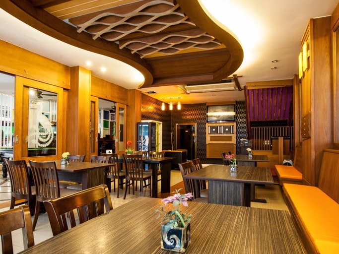 Food & Drinks 4, Triple Rund Place Hotel, Phuket Island