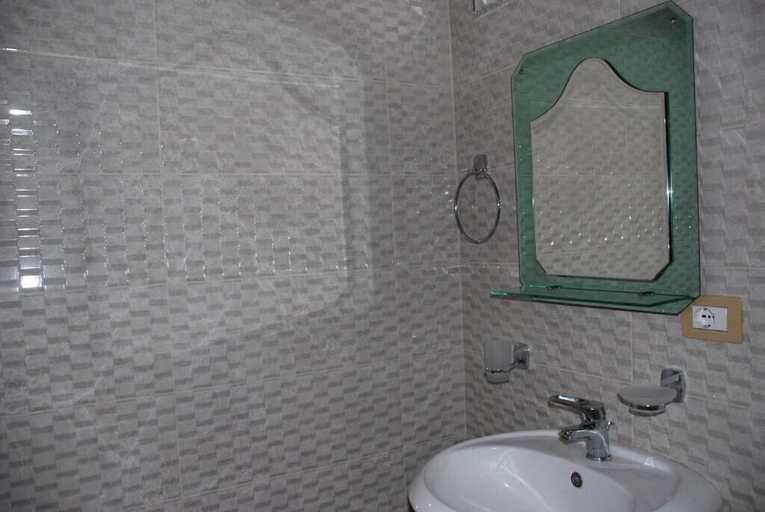 Bathroom 3, Villa Mucho, Sarandës